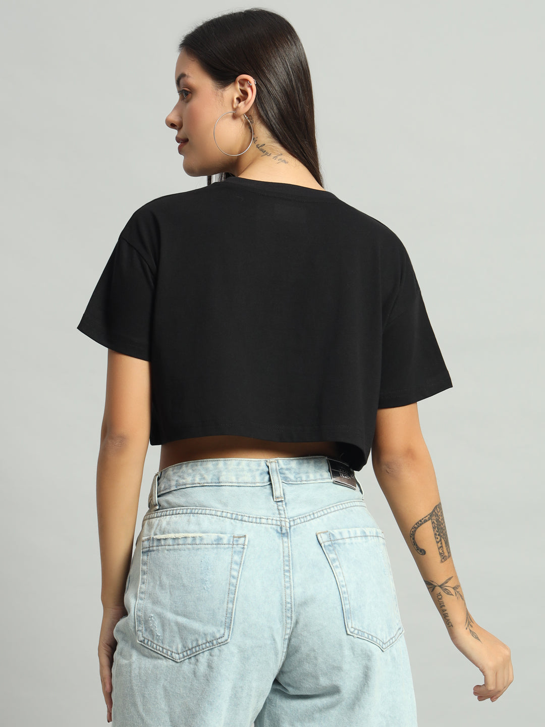 Black She Cropped Tee