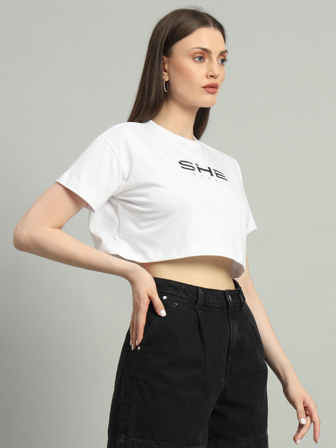 White She Cropped Tee